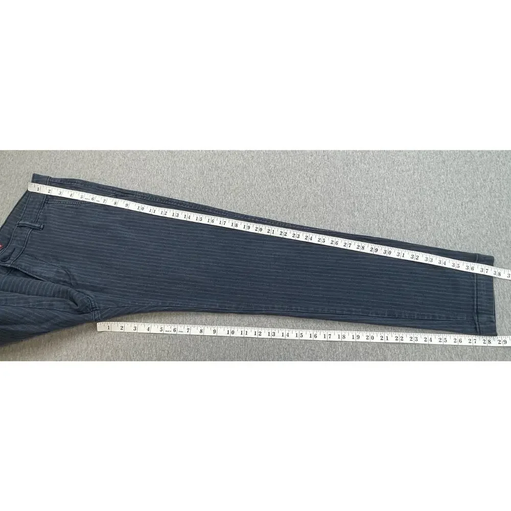 Levis levis pants